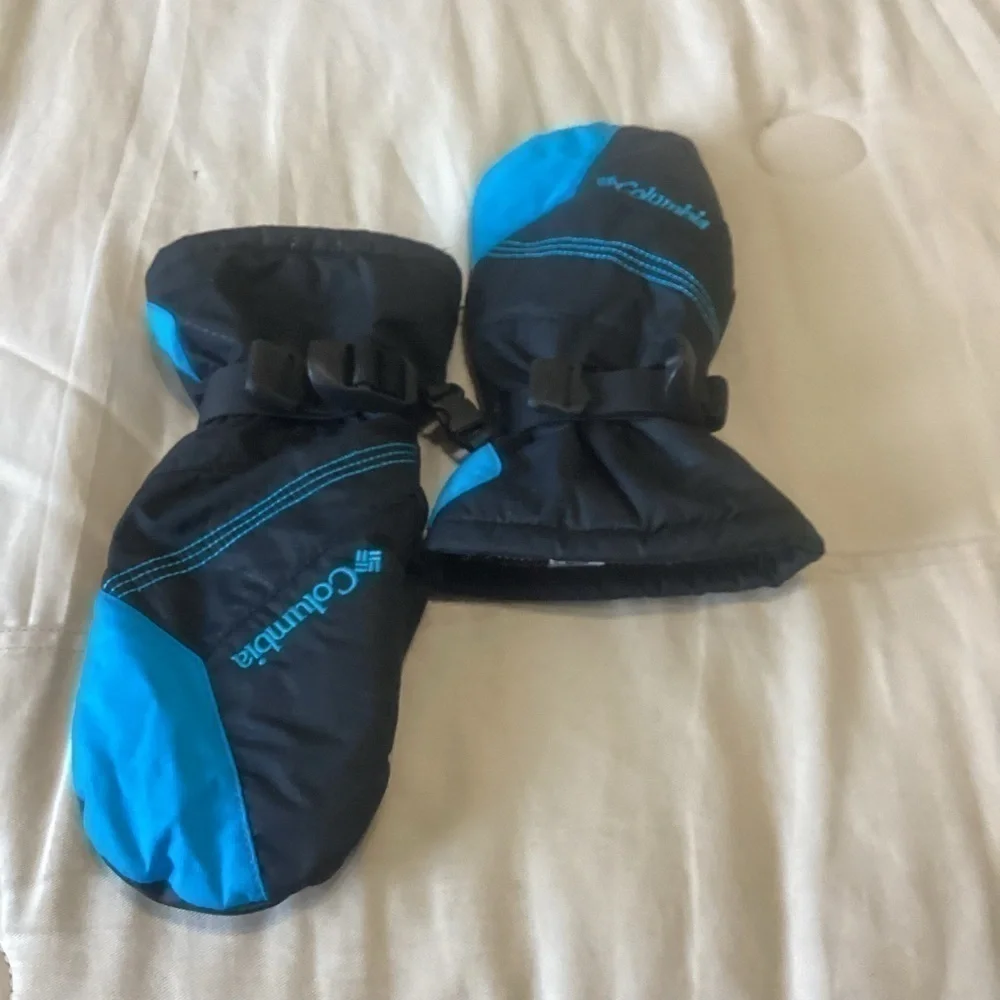 Columbia youth XS mittens